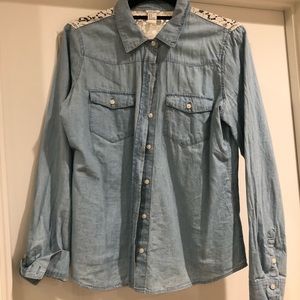 F21 long sleeve denim top